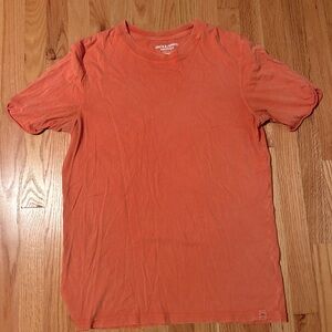 Jack & Jones Men’s Original T Shirt size L.